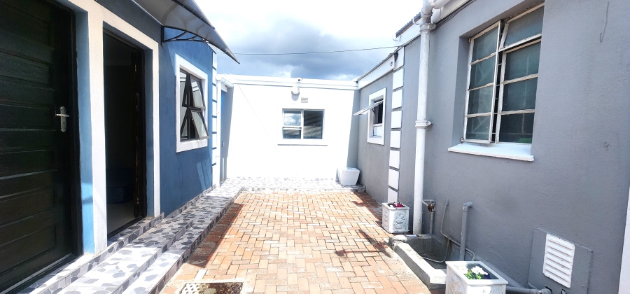 To Let 1 Bedroom Property for Rent in Glenlilly Western Cape